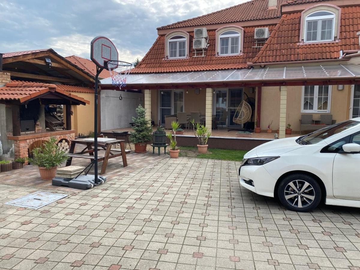 Ambrozia Guesthouse 瑙吉考尼饶 外观 照片