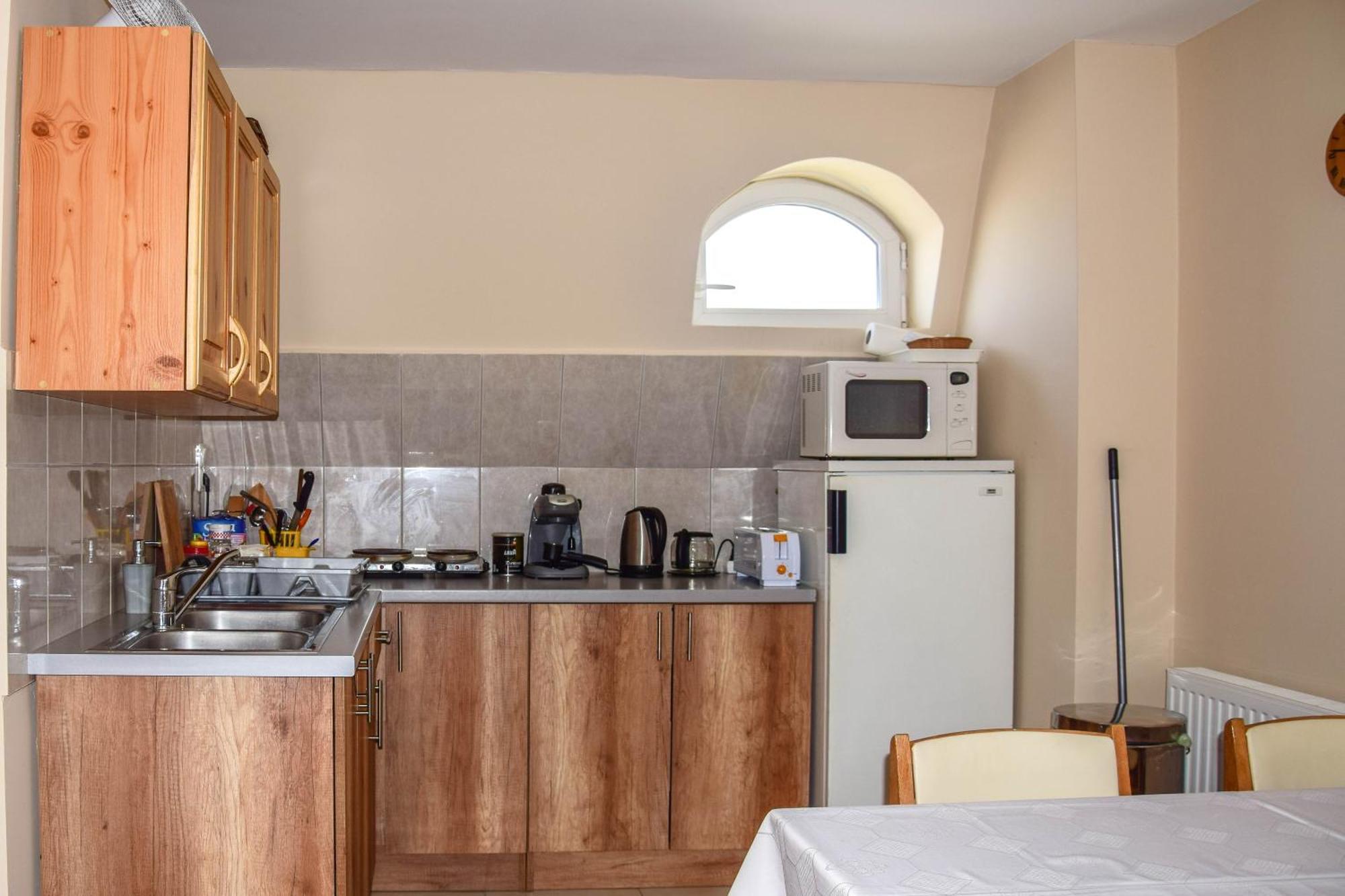 Ambrozia Guesthouse 瑙吉考尼饶 外观 照片